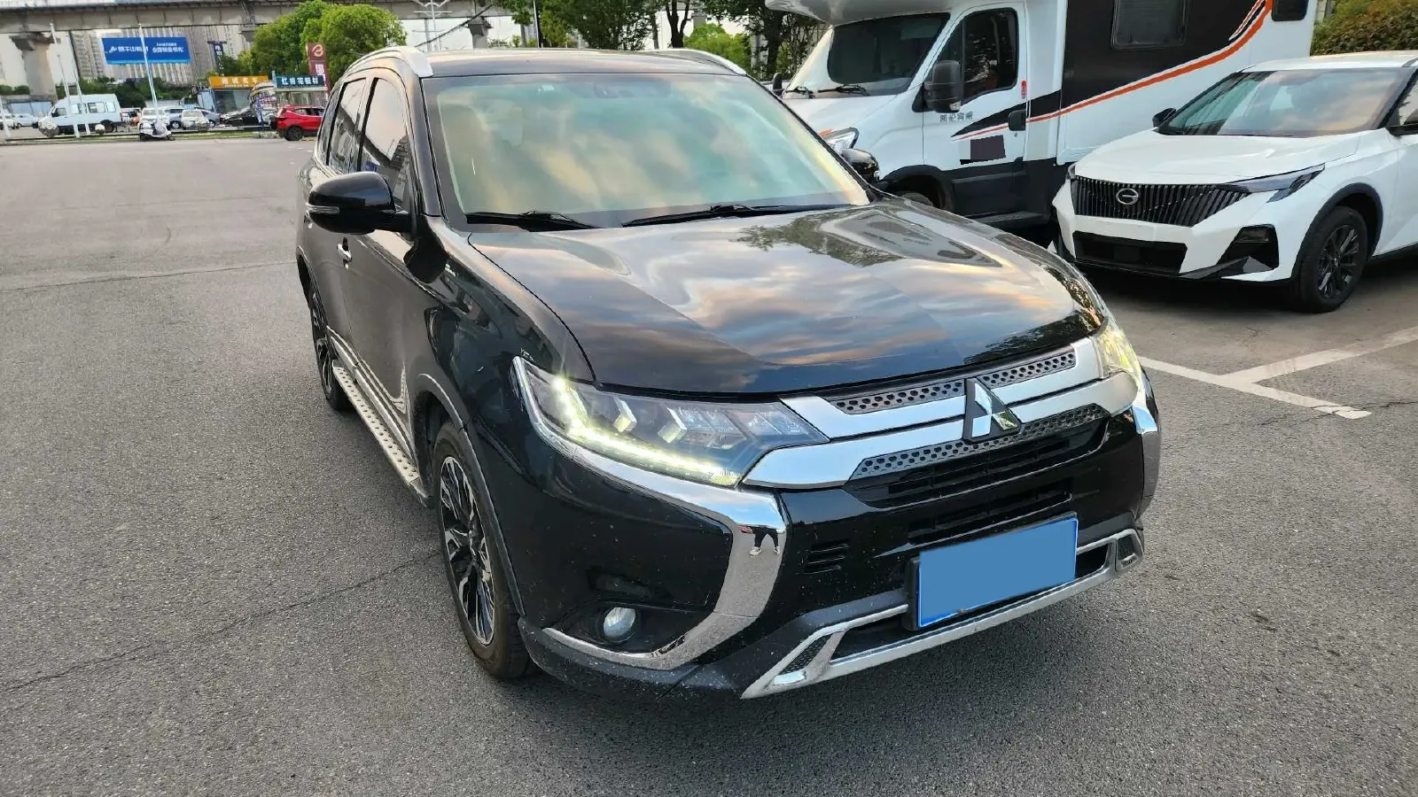 2019 Mitsubishi Outlander 2.4L 192HP L4 CVT,autocango,china used car exporter,china ev exporter,chinese used car exporter,chinese used ev exporter