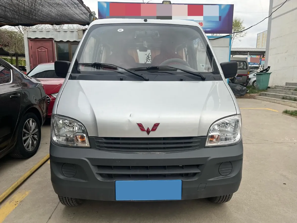 2020 WuLing ZhiGuang 1.2L 76HP L4 5MT,autocango,china used car exporter,china ev exporter,chinese used car exporter,chinese used ev exporter