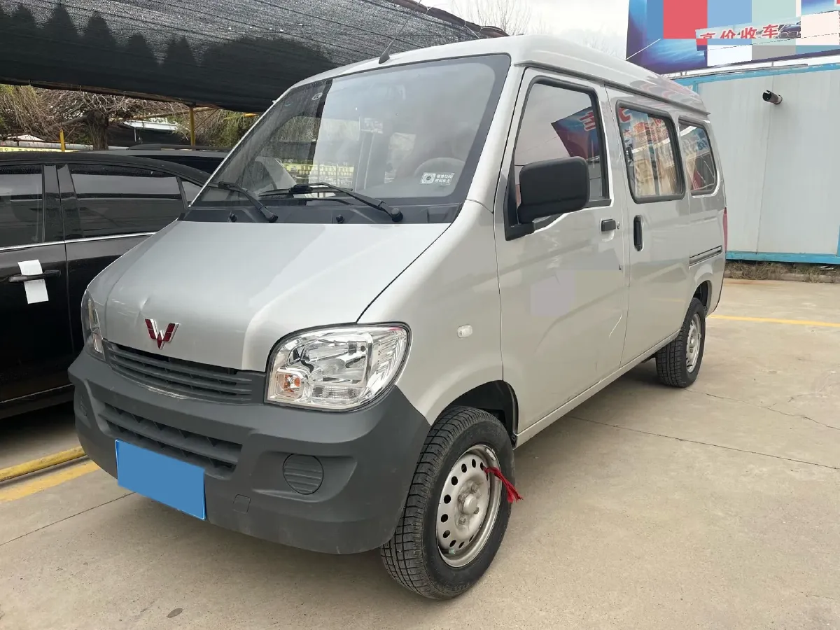2020 WuLing ZhiGuang 1.2L 76HP L4 5MT,autocango,china used car exporter,china ev exporter,chinese used car exporter,chinese used ev exporter