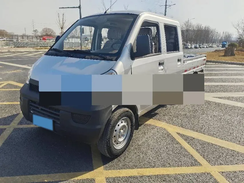 2023 WuLing RongGuang Mini Truck 1.5L 102HP L4 5MT,autocango,china used car exporter,china ev exporter,chinese used car exporter,chinese used ev exporter