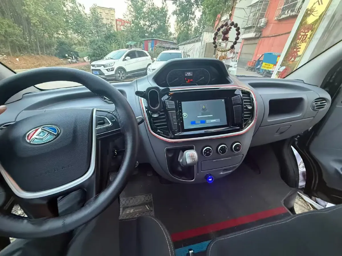 2019 JAC T8 2.0T 190HP L4 6MT,autocango,china used car exporter,china ev exporter,chinese used car exporter,chinese used ev exporter