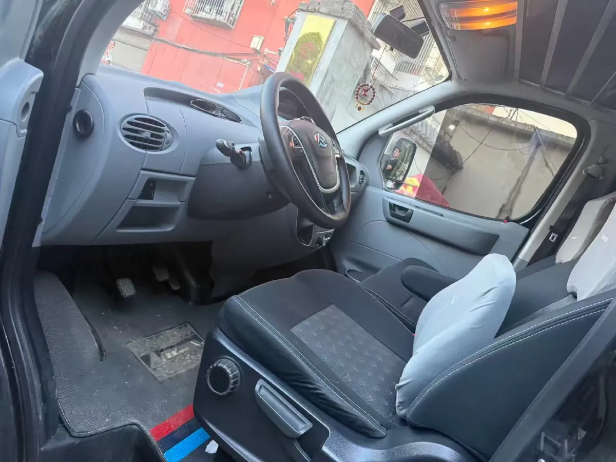 2019 JAC T8 2.0T 190HP L4 6MT,autocango,china used car exporter,china ev exporter,chinese used car exporter,chinese used ev exporter