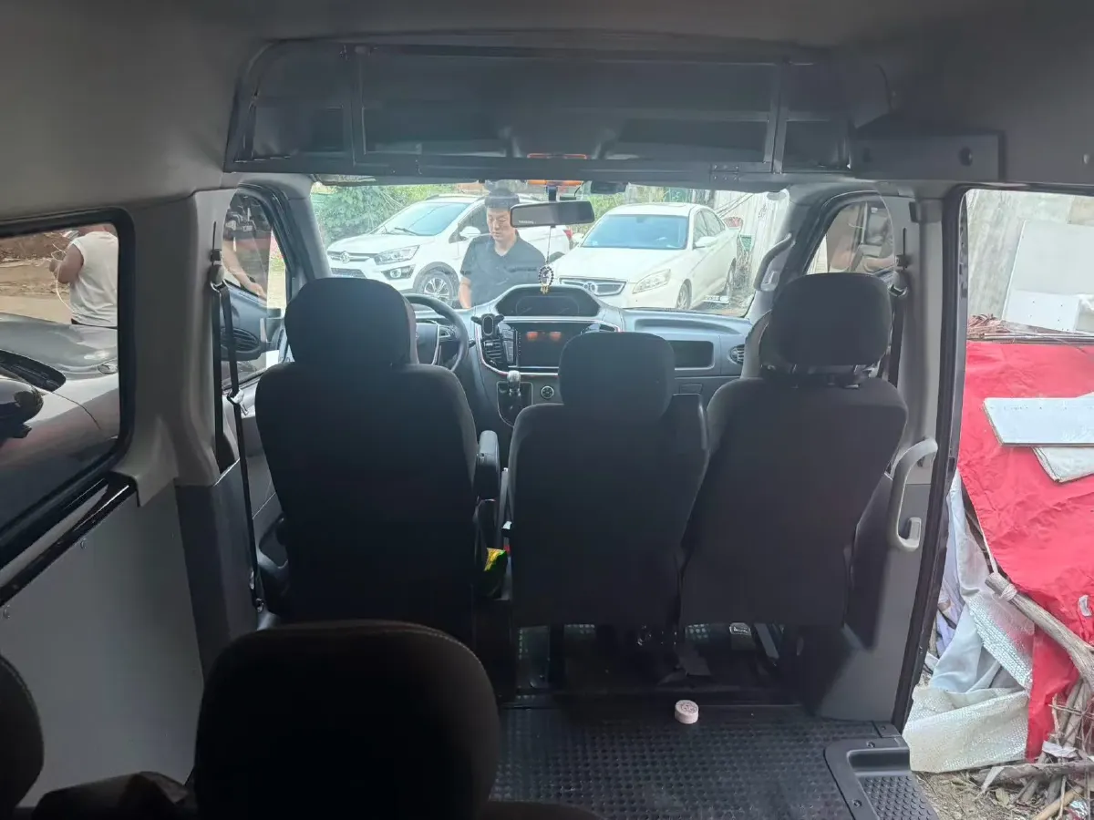 2019 JAC T8 2.0T 190HP L4 6MT,autocango,china used car exporter,china ev exporter,chinese used car exporter,chinese used ev exporter