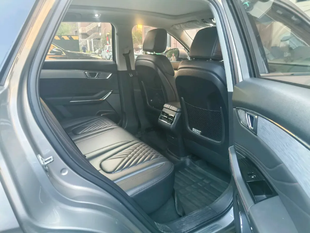 2020 Bestune T99 2.0T 224HP L4 6AT,autocango,china used car exporter,china ev exporter,chinese used car exporter,chinese used ev exporter