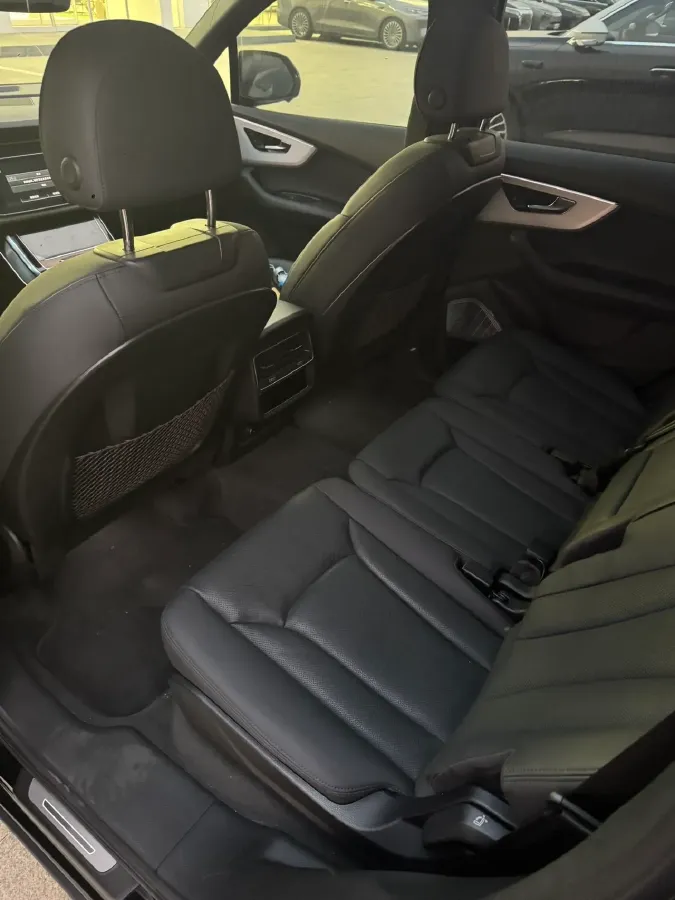 2022 Audi Q7 3.0T 340HP V6 8AT,autocango,china used car exporter,china ev exporter,chinese used car exporter,chinese used ev exporter