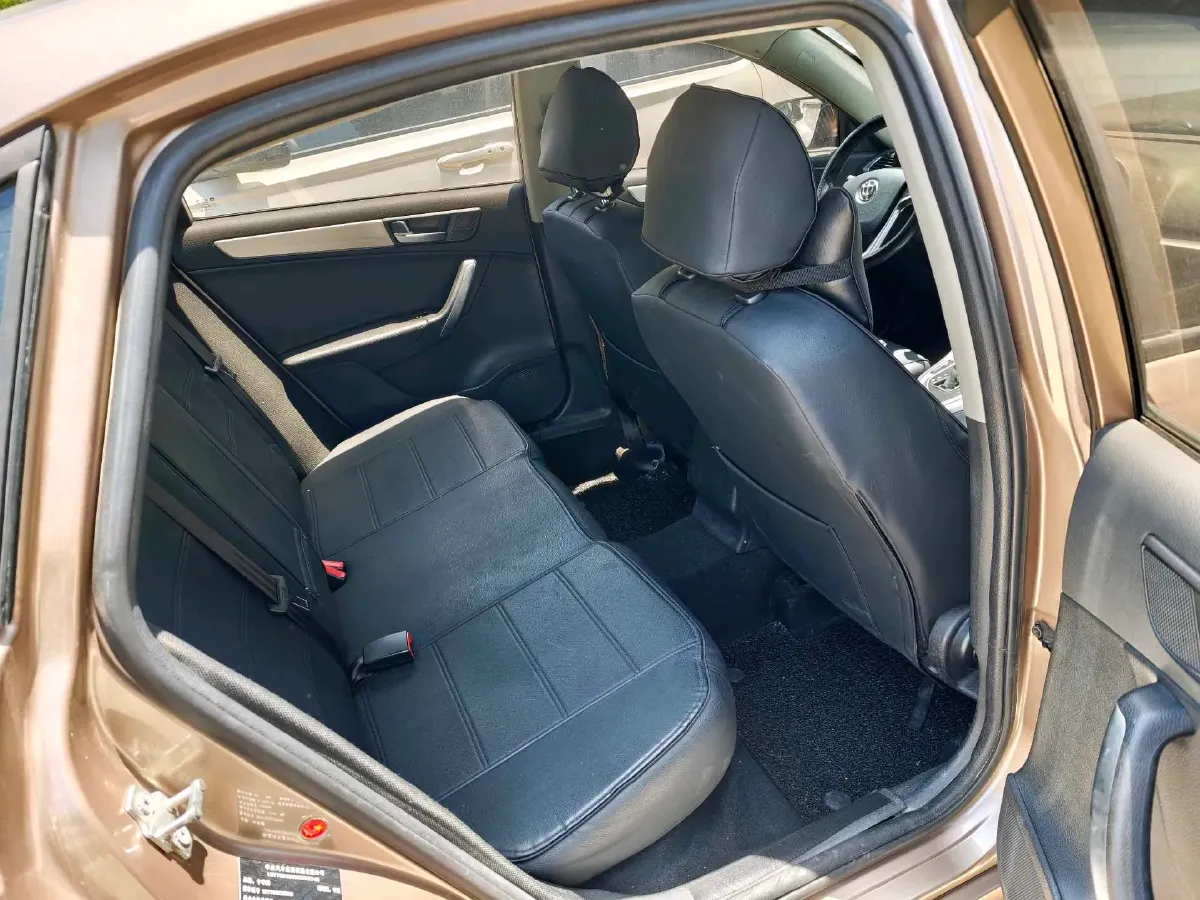 2017 Brilliance Auto H530 1.6L 118HP L4 5AT,autocango,china used car exporter,china ev exporter,chinese used car exporter,chinese used ev exporter
