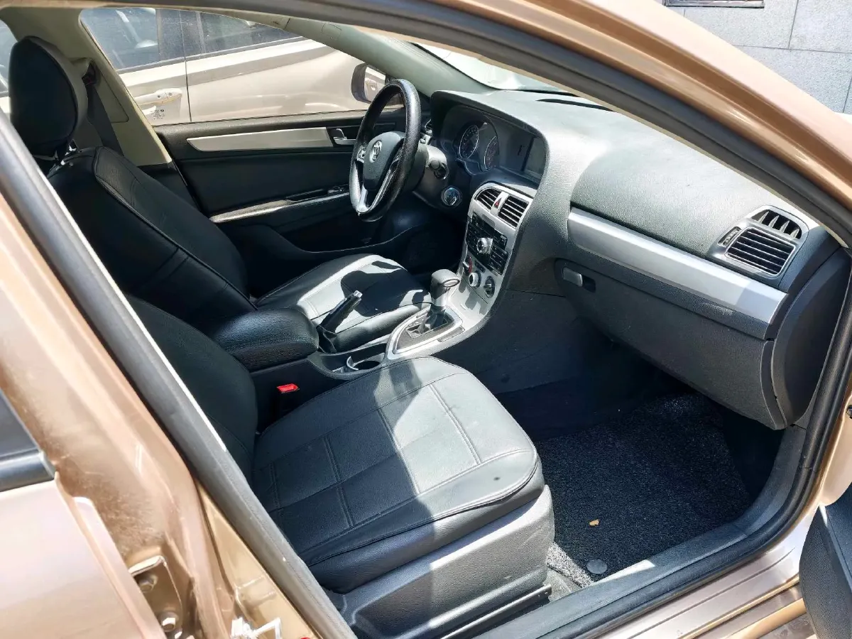2017 Brilliance Auto H530 1.6L 118HP L4 5AT,autocango,china used car exporter,china ev exporter,chinese used car exporter,chinese used ev exporter