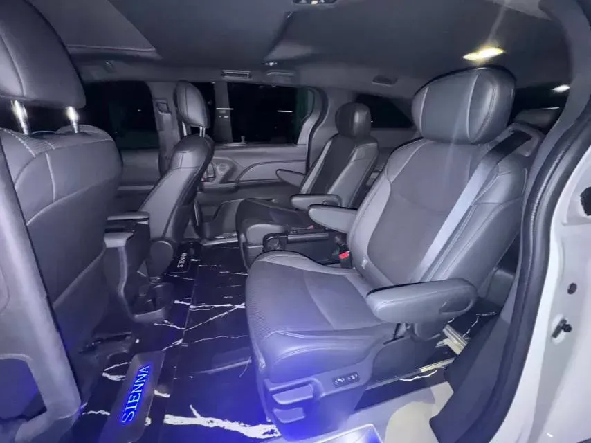 2024 Toyota Sienna 2.5L 189HP L4 E-CVT Hybrid,autocango,china used car exporter,china ev exporter,chinese used car exporter,chinese used ev exporter