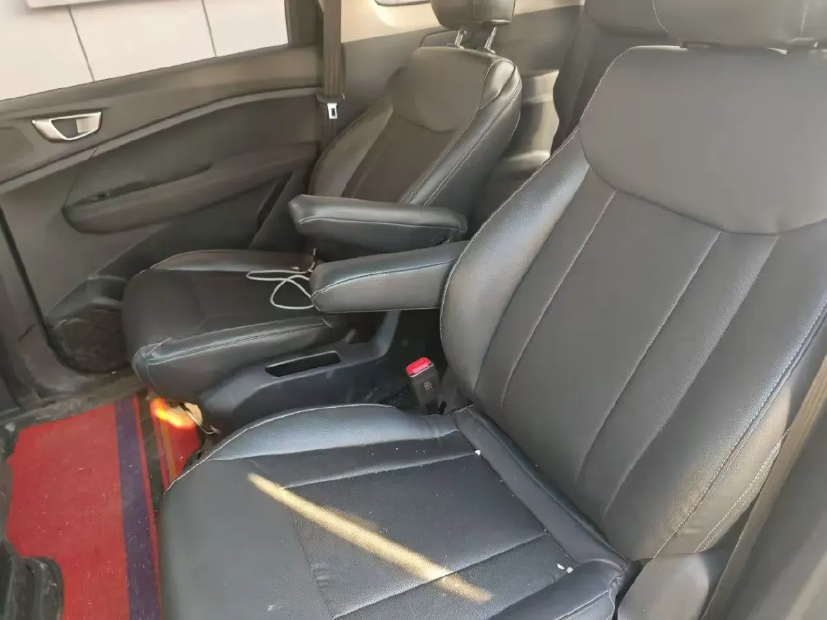 2022 WuLing ZhengChen 2.0L 136HP L4 6MT,autocango,china used car exporter,china ev exporter,chinese used car exporter,chinese used ev exporter