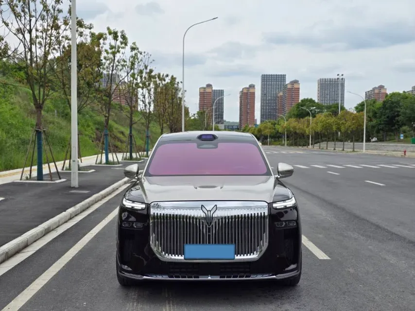 2026 Voyah TaiShan 1.5T 150HP L4 PHEV,autocango,china used car exporter,china ev exporter,chinese used car exporter,chinese used ev exporter