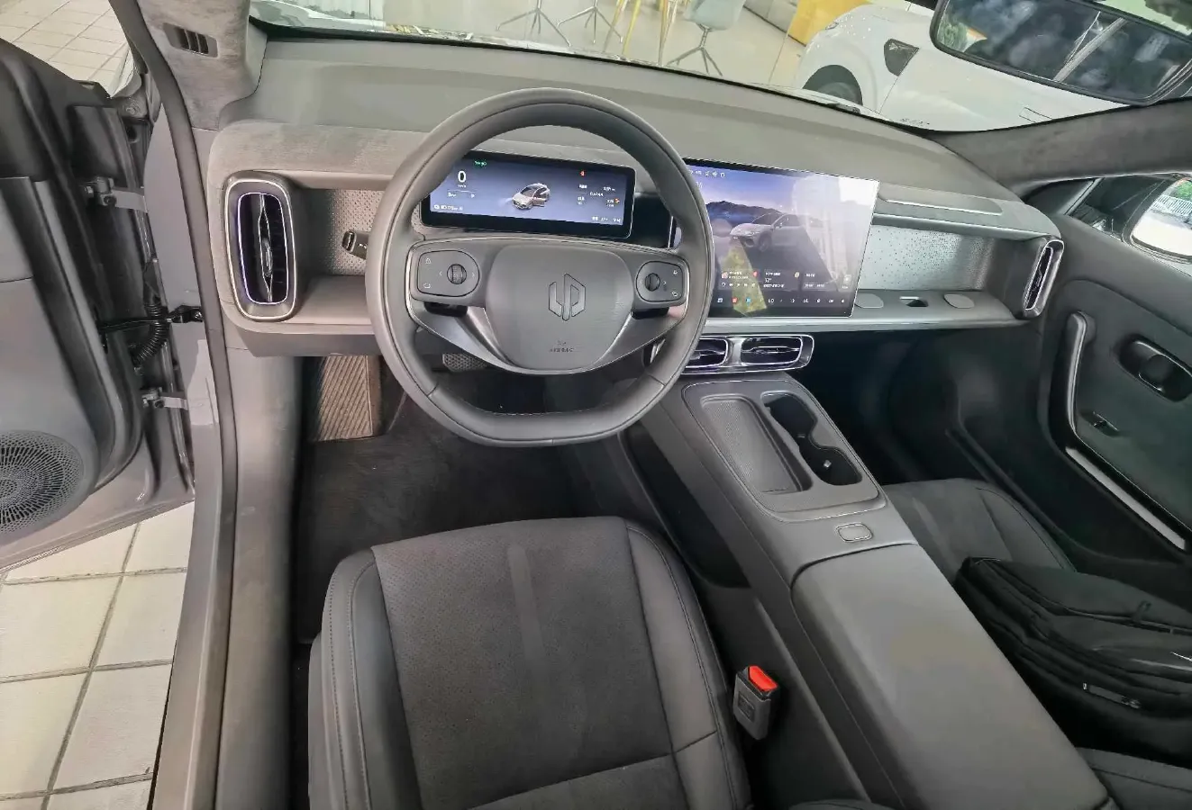 2026 Leapmotor Lafa5 BEV,autocango,china used car exporter,china ev exporter,chinese used car exporter,chinese used ev exporter