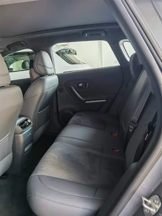 2026 Leapmotor Lafa5 BEV,autocango,china used car exporter,china ev exporter,chinese used car exporter,chinese used ev exporter