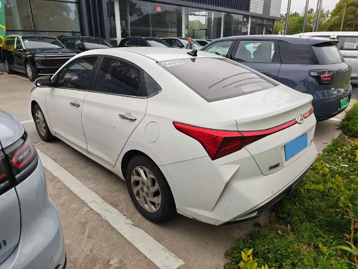 2020 Hyundai Verna 1.4L 100HP L4 6MT,autocango,china used car exporter,china ev exporter,chinese used car exporter,chinese used ev exporter