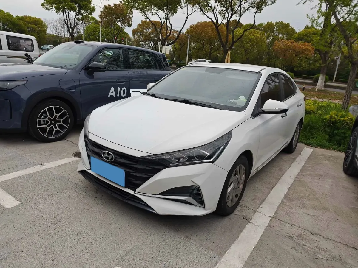 2020 Hyundai Verna 1.4L 100HP L4 6MT,autocango,china used car exporter,china ev exporter,chinese used car exporter,chinese used ev exporter