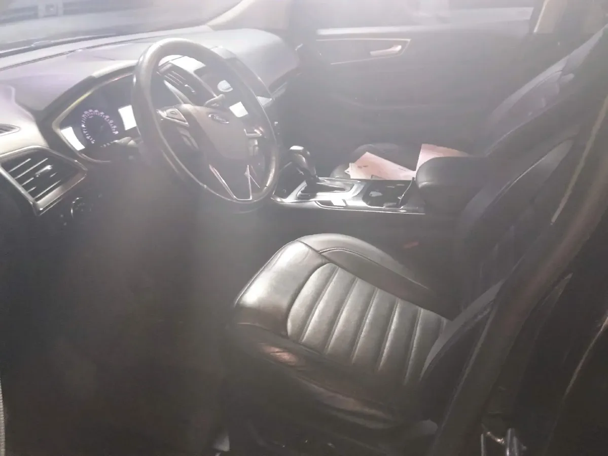 2018 Ford Edge 2.0T 245HP L4 6AT,autocango,china used car exporter,china ev exporter,chinese used car exporter,chinese used ev exporter