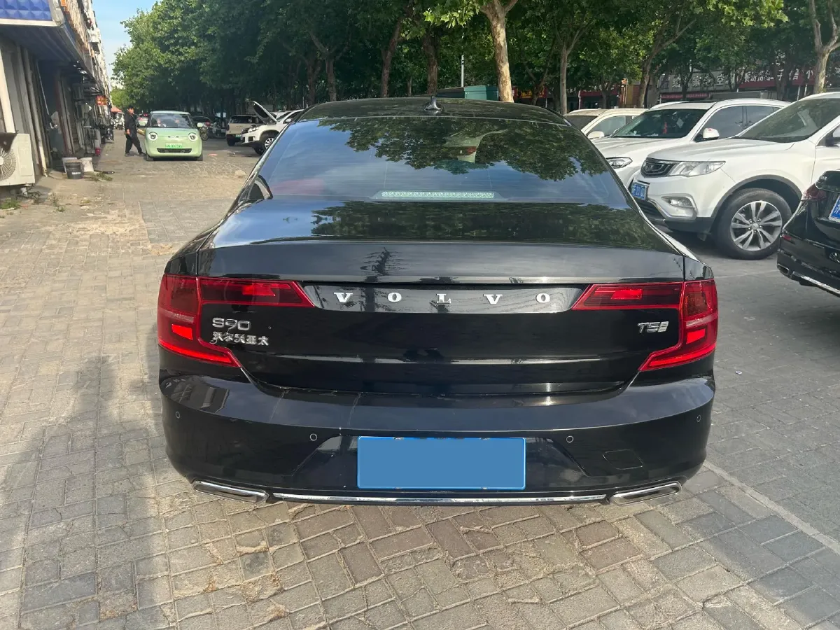 2020 Volvo S90 2.0T 254HP L4 8AT,autocango,china used car exporter,china ev exporter,chinese used car exporter,chinese used ev exporter