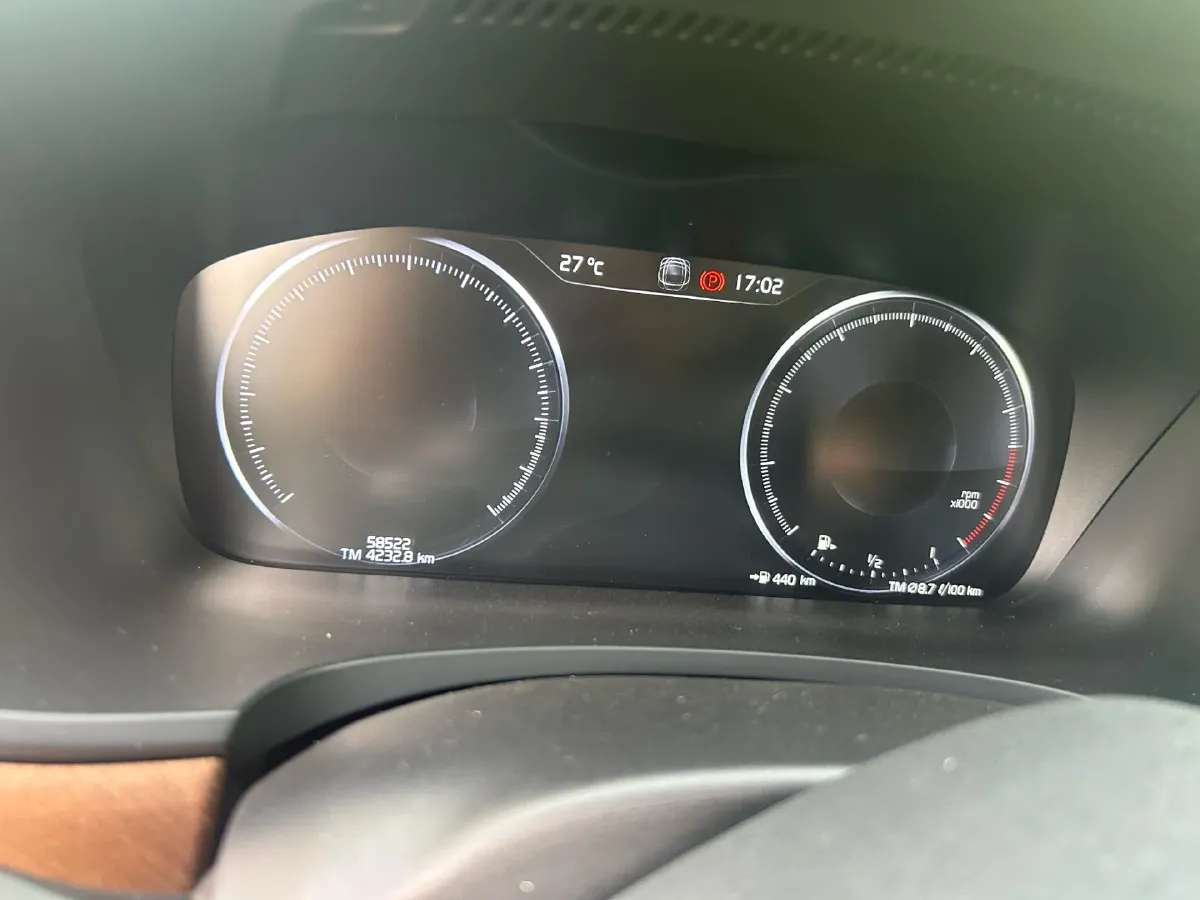 2020 Volvo S90 2.0T 254HP L4 8AT,autocango,china used car exporter,china ev exporter,chinese used car exporter,chinese used ev exporter