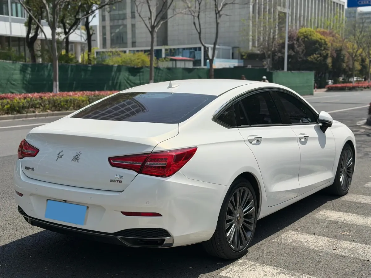 2019 HongQi H5 1.8T 180HP L4 6AT,autocango,china used car exporter,china ev exporter,chinese used car exporter,chinese used ev exporter