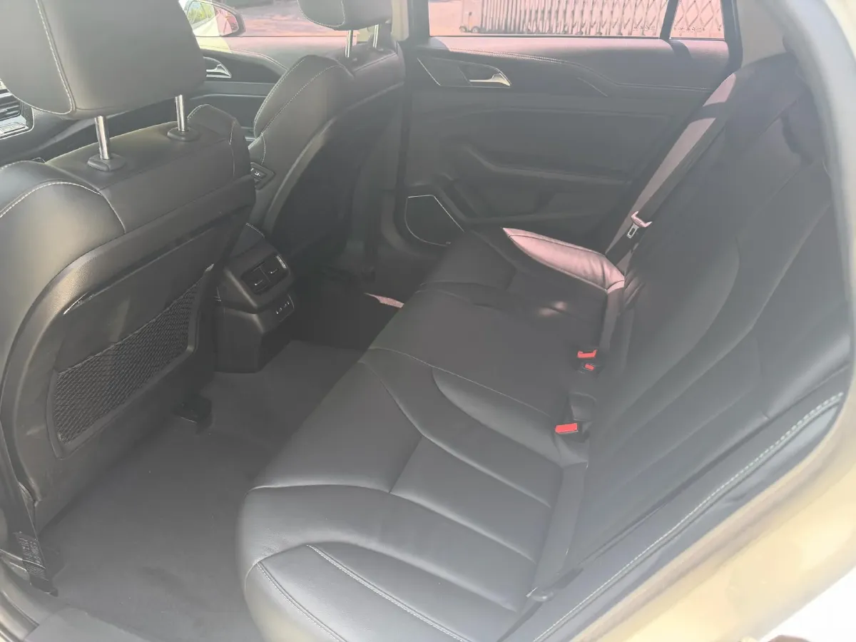 2019 HongQi H5 1.8T 180HP L4 6AT,autocango,china used car exporter,china ev exporter,chinese used car exporter,chinese used ev exporter