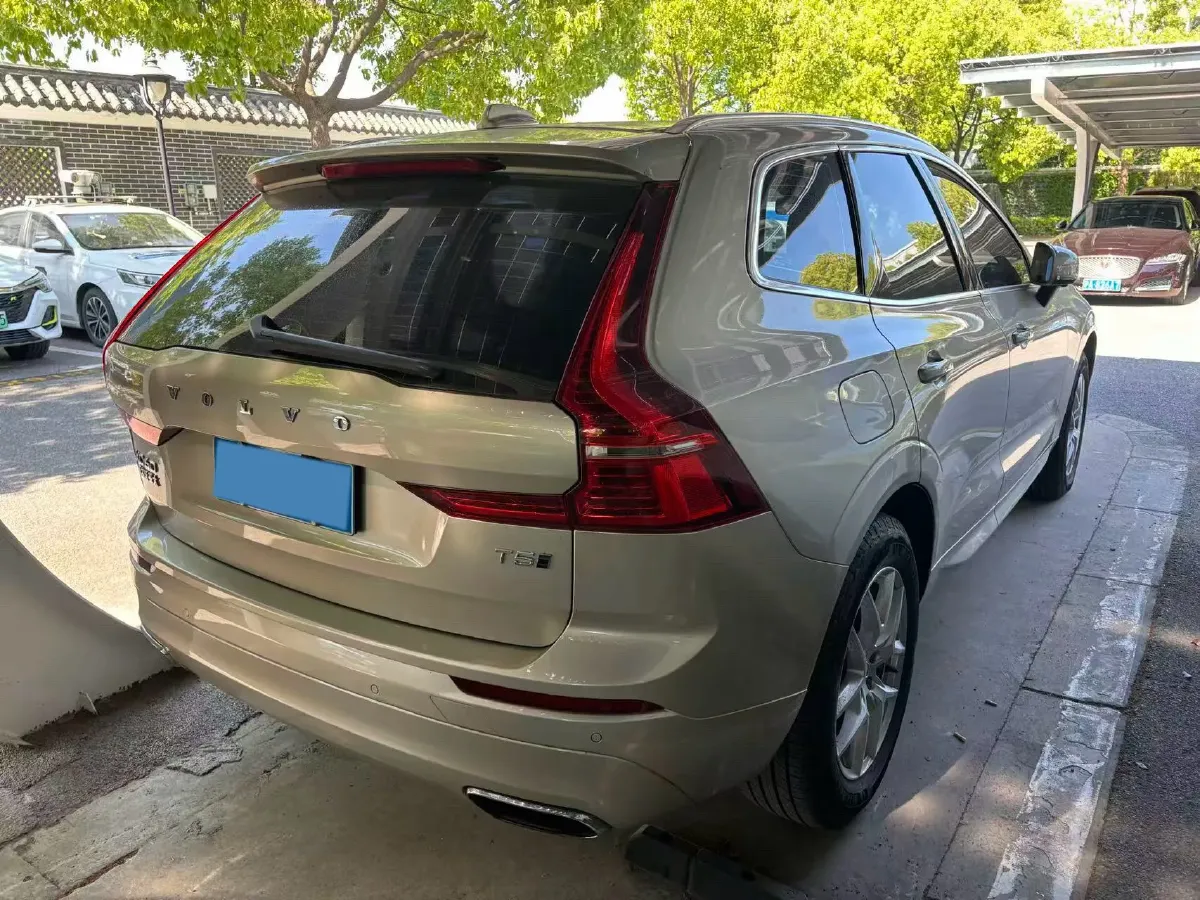 2018 Volvo XC60 2.0T 254HP L4 8AT,autocango,china used car exporter,china ev exporter,chinese used car exporter,chinese used ev exporter
