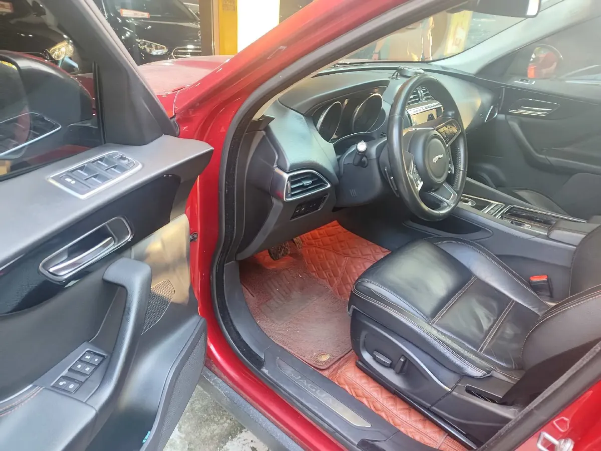2018 Jaguar F-PACE 2.0T 250HP L4 8AT,autocango,china used car exporter,china ev exporter,chinese used car exporter,chinese used ev exporter