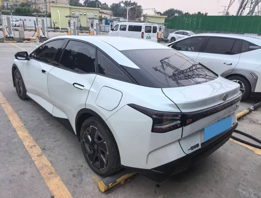 2023 Toyota bZ3 BEV 49.92KWH,autocango,china used car exporter,china ev exporter,chinese used car exporter,chinese used ev exporter