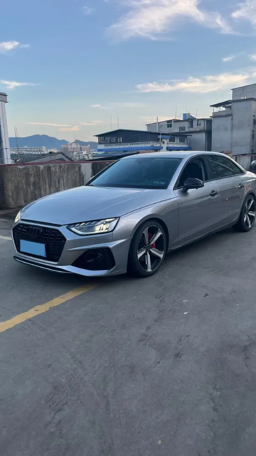 2020 Audi A4L 2.0T 190HP L4 7DCT,autocango,china used car exporter,china ev exporter,chinese used car exporter,chinese used ev exporter