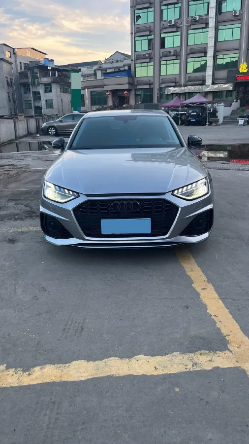 2020 Audi A4L 2.0T 190HP L4 7DCT,autocango,china used car exporter,china ev exporter,chinese used car exporter,chinese used ev exporter