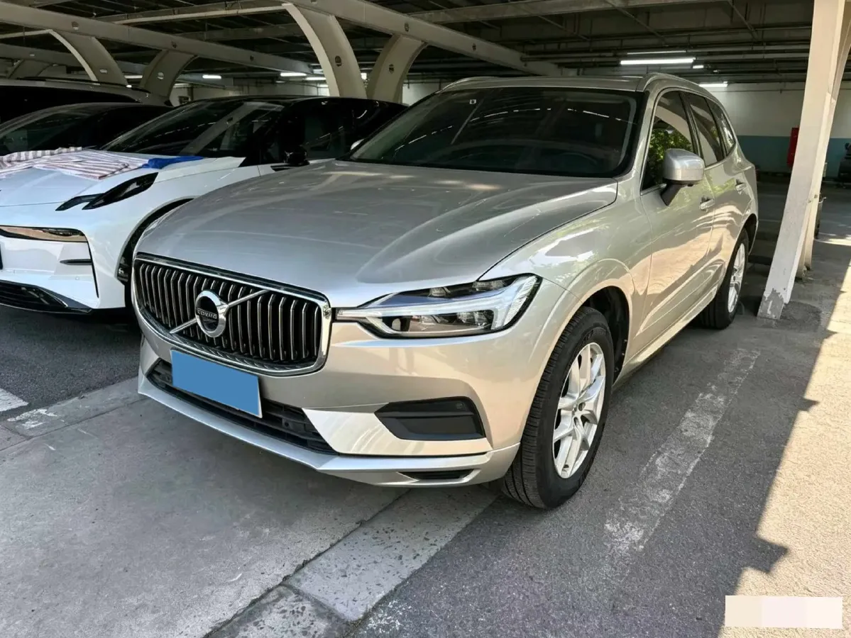 2018 Volvo XC60 2.0T 254HP L4 8AT,autocango,china used car exporter,china ev exporter,chinese used car exporter,chinese used ev exporter