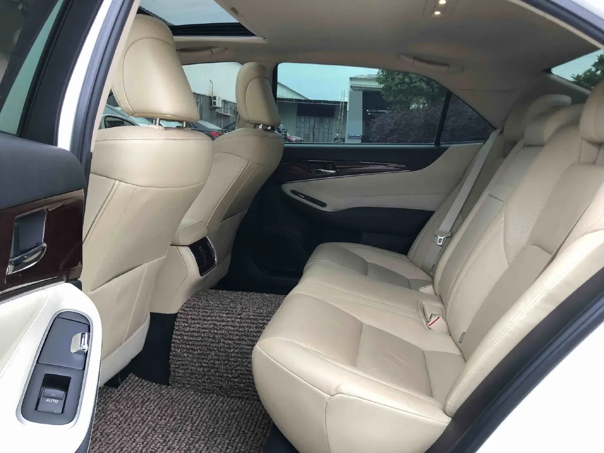 2018 Infiniti Q50L 2.0T 211HP L4 7AT,autocango,china used car exporter,china ev exporter,chinese used car exporter,chinese used ev exporter