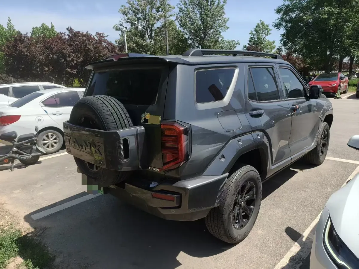 2024 Tank 400 2.0T 252HP L4 9AT PHEV 36.7/37.1KWH,autocango,china used car exporter,china ev exporter,chinese used car exporter,chinese used ev exporter