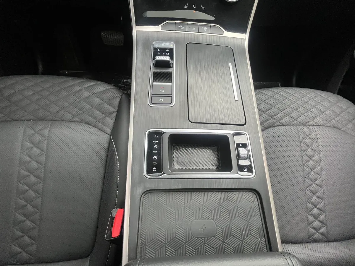 2021 Exceed TXL 1.6T 197HP L4 7DCT,autocango,china used car exporter,china ev exporter,chinese used car exporter,chinese used ev exporter
