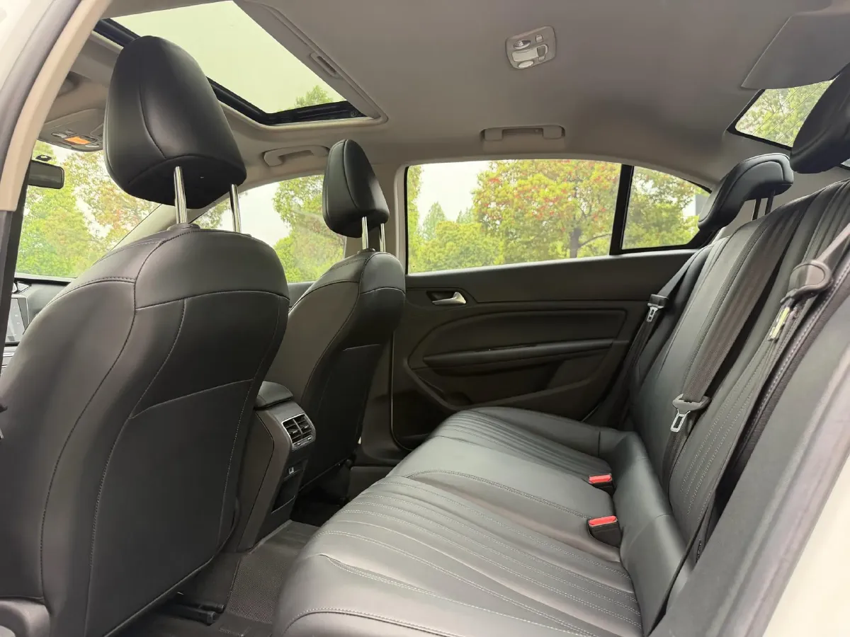 2022 Peugeot 408 1.6T 170HP L4 6AT,autocango,china used car exporter,china ev exporter,chinese used car exporter,chinese used ev exporter