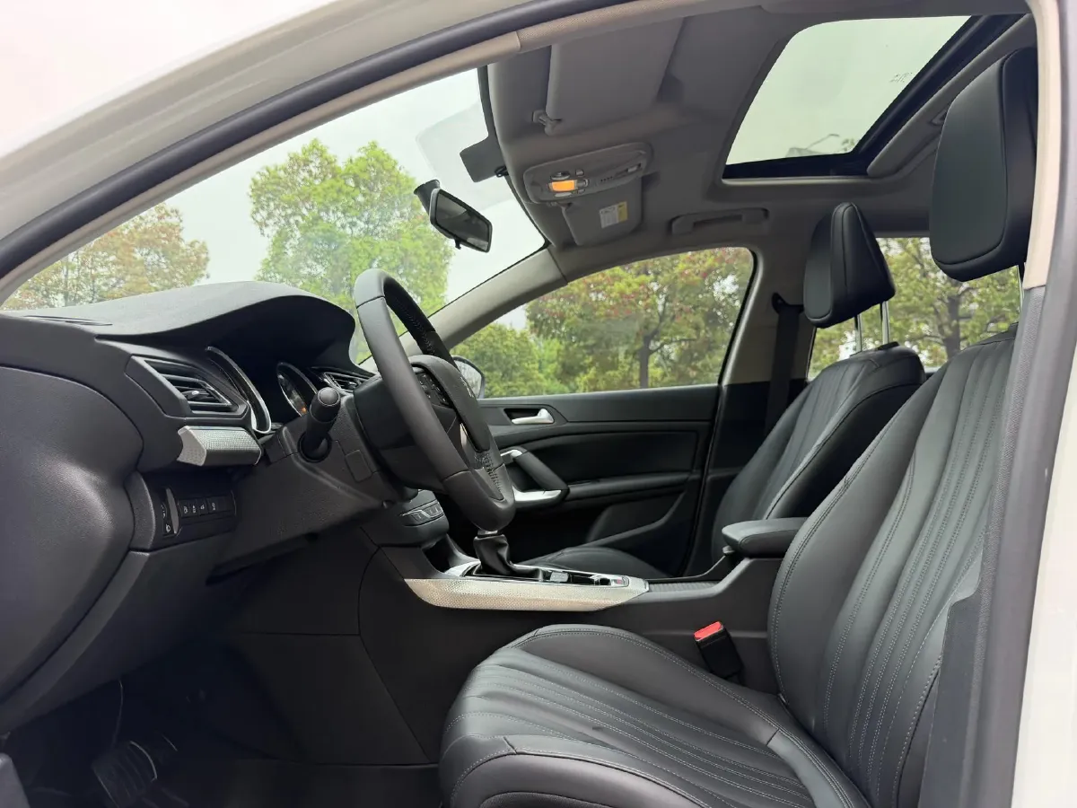 2022 Peugeot 408 1.6T 170HP L4 6AT,autocango,china used car exporter,china ev exporter,chinese used car exporter,chinese used ev exporter