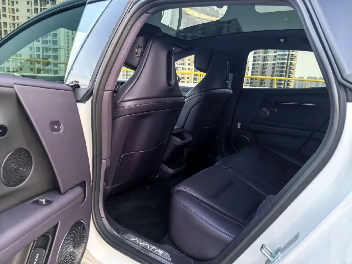 2025 Avatr 06 BEV,autocango,china used car exporter,china ev exporter,chinese used car exporter,chinese used ev exporter