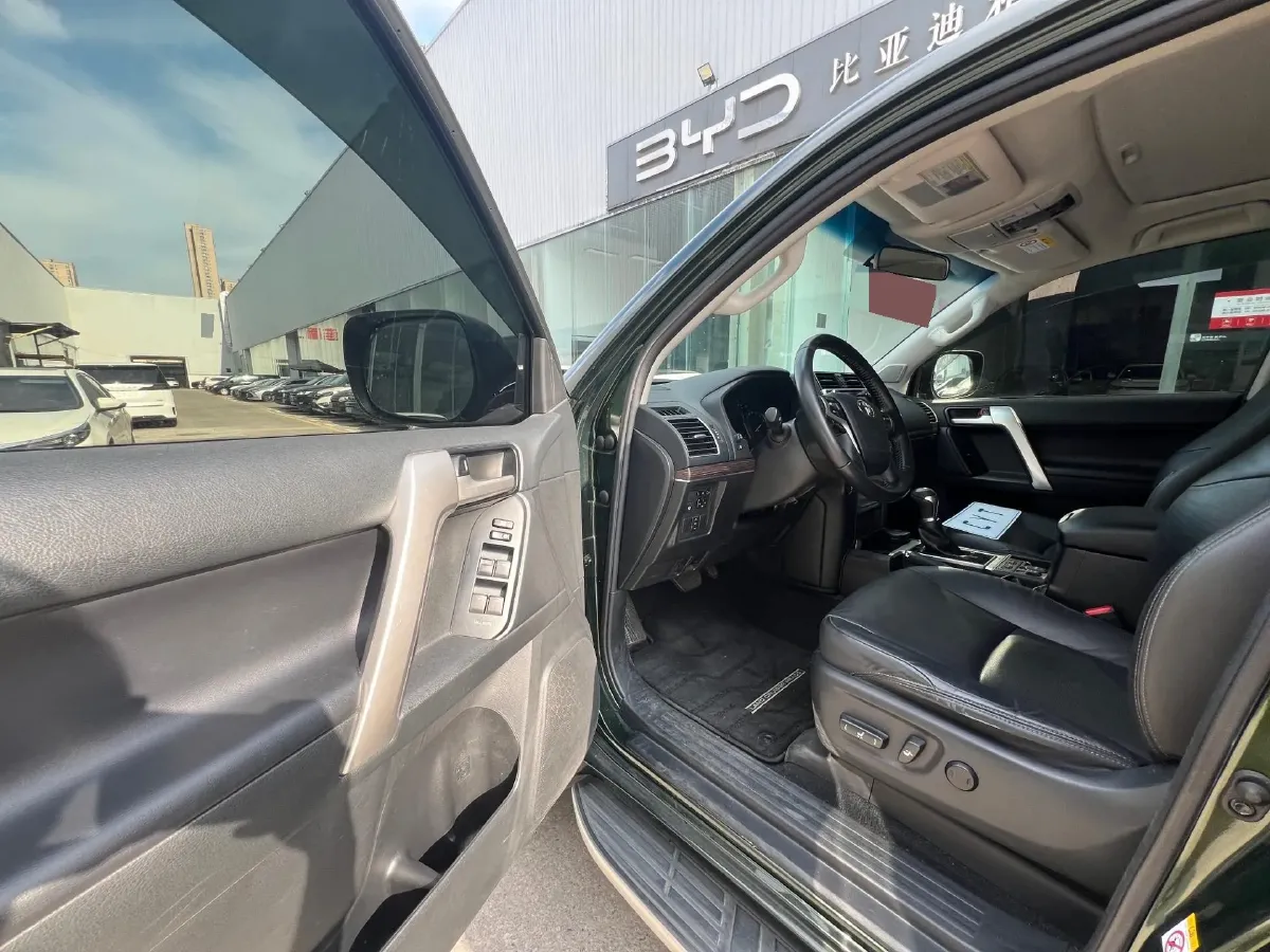 2019 Toyota Land Cruiser Prado 3.5L 280HP V6 6AT,autocango,china used car exporter,china ev exporter,chinese used car exporter,chinese used ev exporter