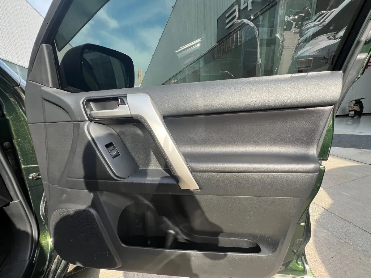 2019 Toyota Land Cruiser Prado 3.5L 280HP V6 6AT,autocango,china used car exporter,china ev exporter,chinese used car exporter,chinese used ev exporter