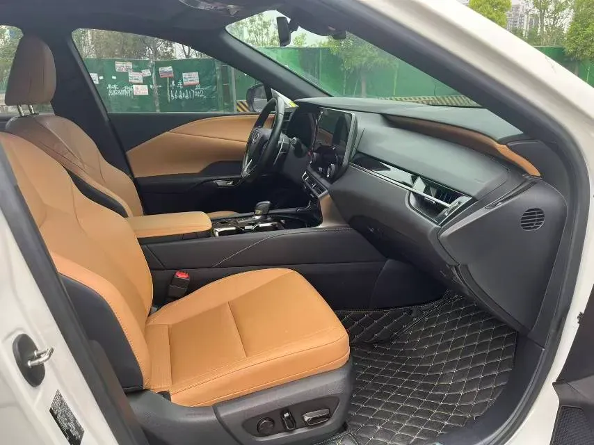 2023 Lexus RX 2.5L 189HP L4 E-CVT Hybrid,autocango,china used car exporter,china ev exporter,chinese used car exporter,chinese used ev exporter