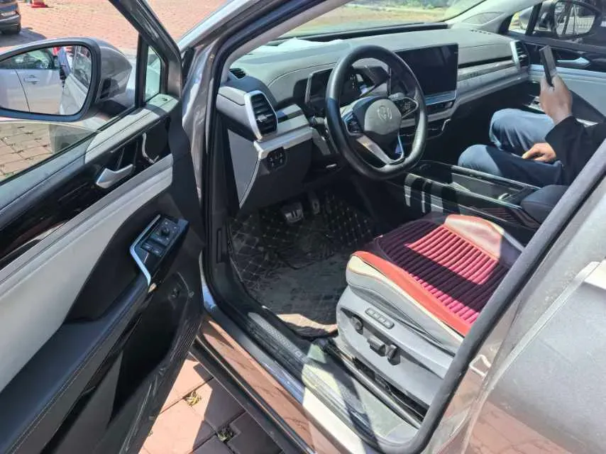2021 Volkswagen ID.6 Crozz BEV 84.8KWH,autocango,china used car exporter,china ev exporter,chinese used car exporter,chinese used ev exporter