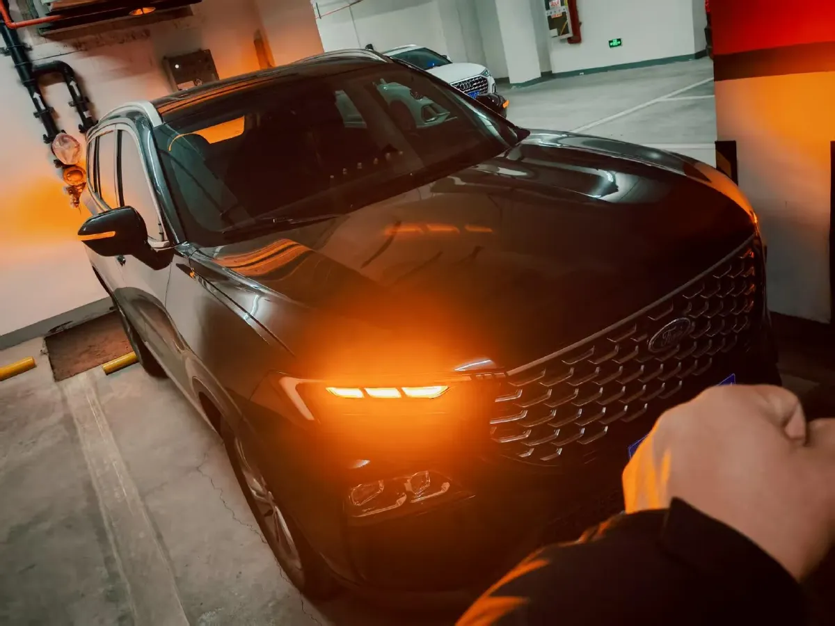 2023 Ford Equator Sport 1.5T 170HP L4 7DCT,autocango,china used car exporter,china ev exporter,chinese used car exporter,chinese used ev exporter