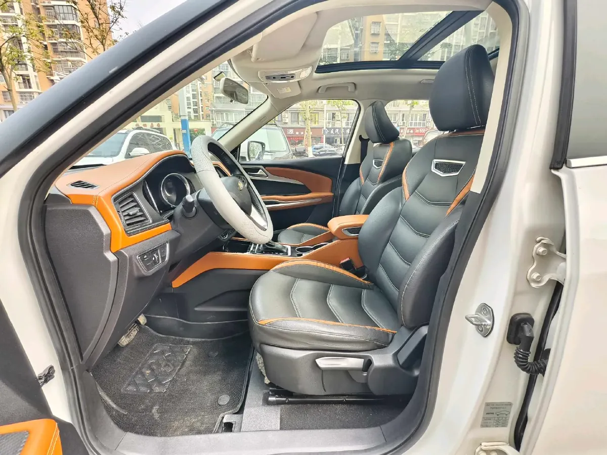 2017 Zotye T300 1.5T 144HP L4 CVT,autocango,china used car exporter,china ev exporter,chinese used car exporter,chinese used ev exporter