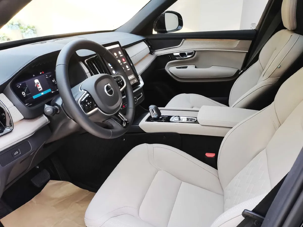 2026 Volvo XC90 2.0T 250HP L4 8AT,autocango,china used car exporter,china ev exporter,chinese used car exporter,chinese used ev exporter