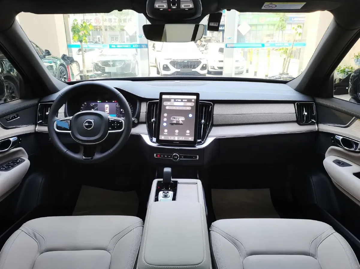 2026 Volvo XC90 2.0T 250HP L4 8AT,autocango,china used car exporter,china ev exporter,chinese used car exporter,chinese used ev exporter