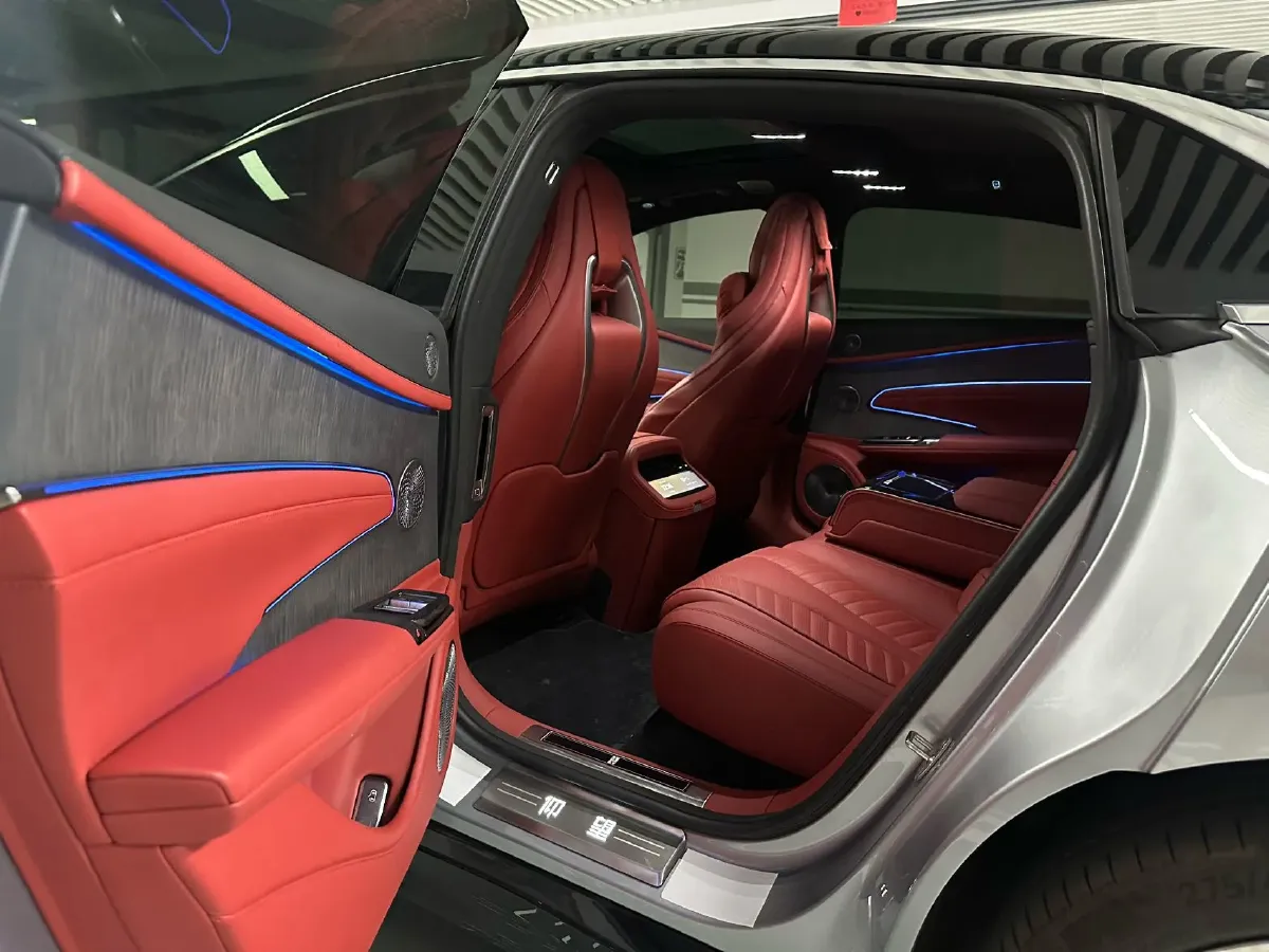 2025 YangWang U7 BEV 135.5KWH,autocango,china used car exporter,china ev exporter,chinese used car exporter,chinese used ev exporter