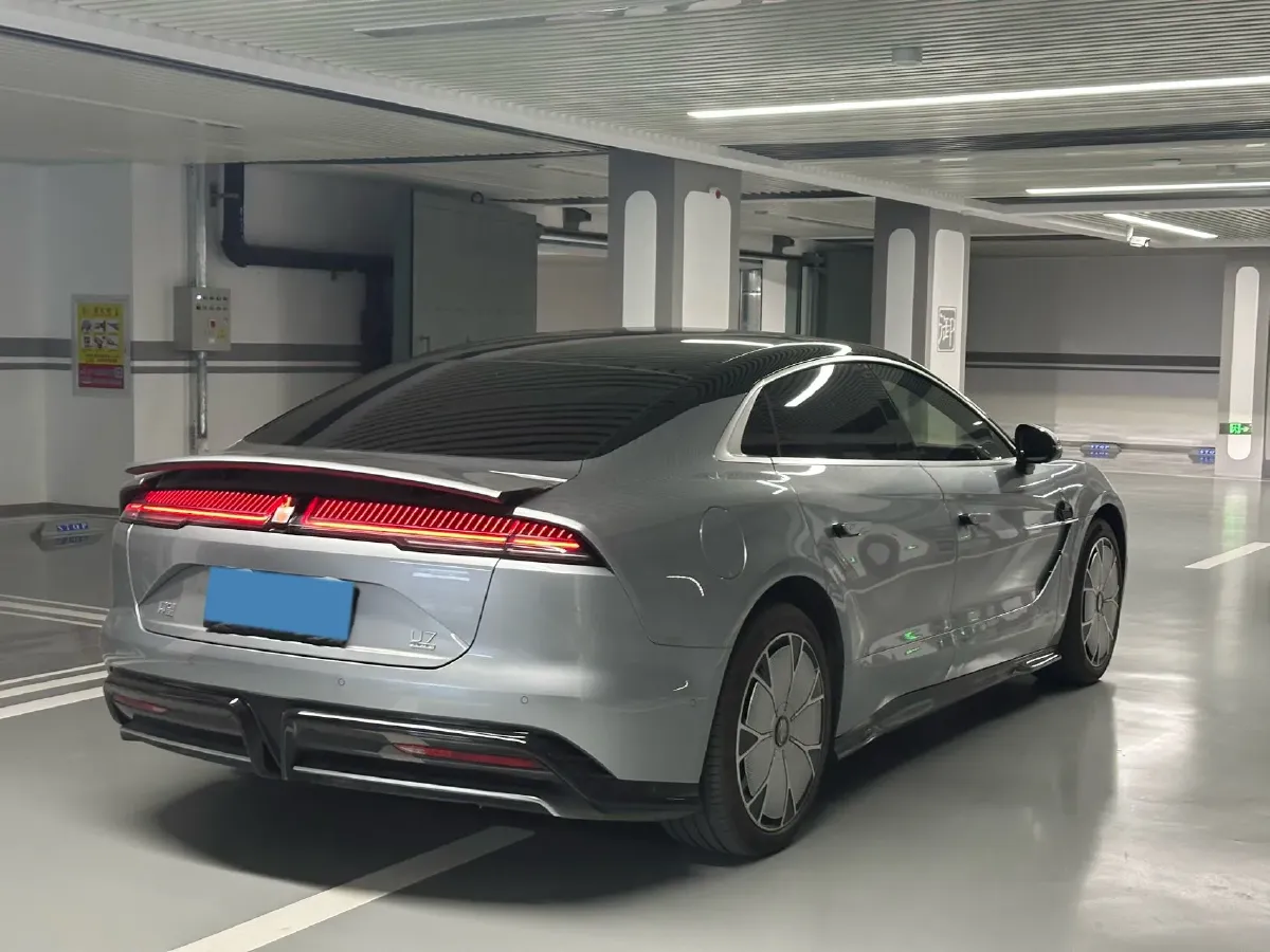 2025 YangWang U7 BEV 135.5KWH,autocango,china used car exporter,china ev exporter,chinese used car exporter,chinese used ev exporter