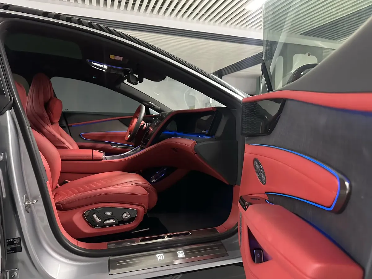 2025 YangWang U7 BEV 135.5KWH,autocango,china used car exporter,china ev exporter,chinese used car exporter,chinese used ev exporter