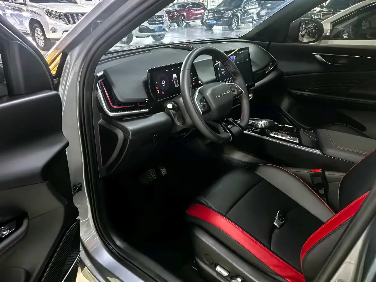 2022 BeiJing Auto Rubik 1.5T 188HP L4 7DCT,autocango,china used car exporter,china ev exporter,chinese used car exporter,chinese used ev exporter