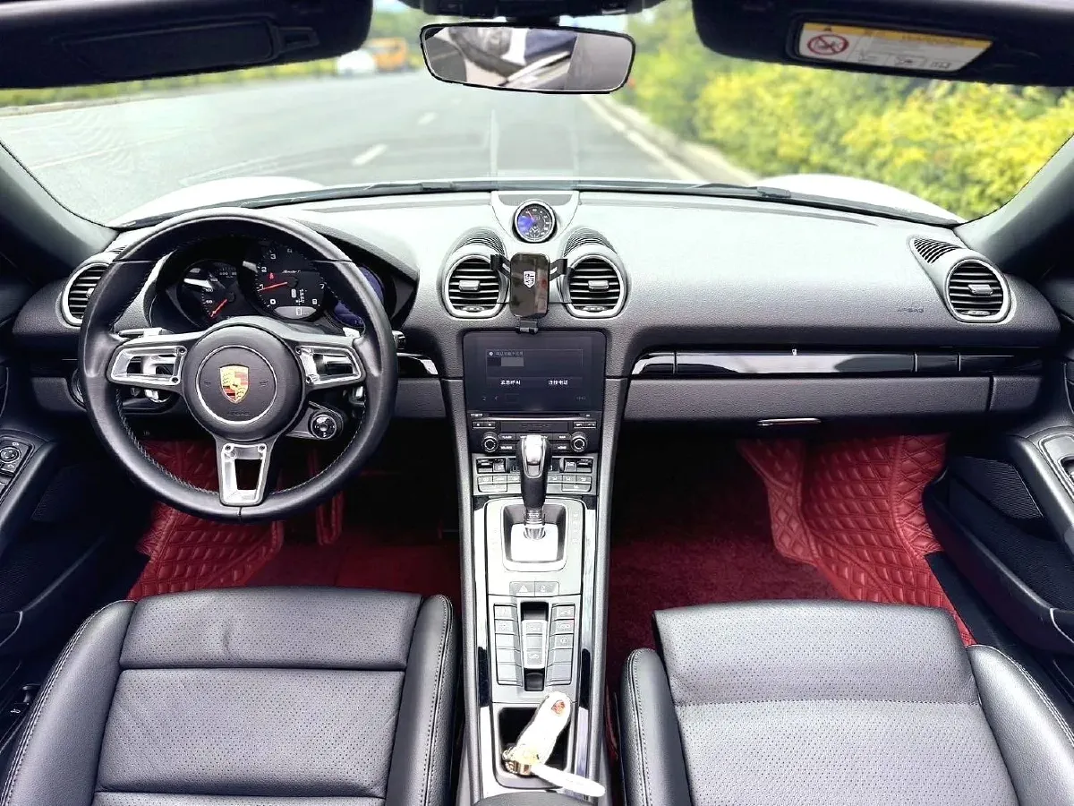 2019 Porsche 718 2.0T 300HP H4 7DCT,autocango,china used car exporter,china ev exporter,chinese used car exporter,chinese used ev exporter