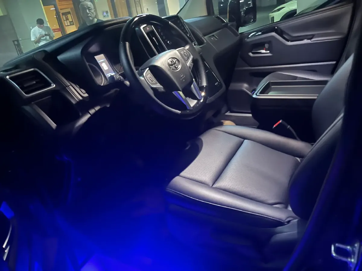 2020 Iveco OuSheng 3.0T 146HP L4 8AT,autocango,china used car exporter,china ev exporter,chinese used car exporter,chinese used ev exporter