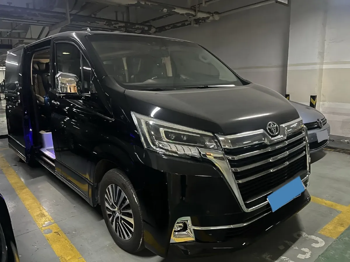 2020 Iveco OuSheng 3.0T 146HP L4 8AT,autocango,china used car exporter,china ev exporter,chinese used car exporter,chinese used ev exporter
